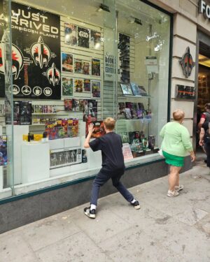 Fearne Cotton Instagram - Day out with aunty Gok.
Rex has never been more excited as he got to go Forbidden Planet for the first time. A shop he had been googling for over a year. The photo of his little face pressed up against the window makes my heart sing. 
We roamed, chatted, got bubble tea and took in the buzz of London in the sun. PLEASE do slide all the way through to the last photo to see @therealgokwan picking up some dog shit.
Goky we love you 💞