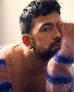 Félix-Antoine Tremblay Instagram - Bonne nuit 👋🏽

@boucherguillaume 
@thisismkmercier 
@vincentdubuc_mua
