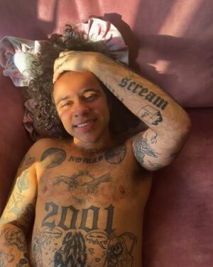 Felix Mufti Instagram - natural sundaze 1