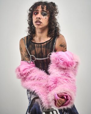 Felix Mufti Instagram - for @jamesbeljune music vid ‘poster boy’ 👅 check it out now ! 

pictures: james hinton 
makeup: @ameliaconwaymakeup 
styling: @iamlewlane 
nails: @nudeynails x