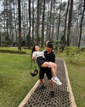 Fendy Chow Instagram - Sekali2 foto berdua yah ❤️ @fendychow