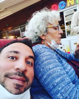 Ferit Aktuğ Instagram - anneler çocuklarını her zaman  dodurmacıya götürür🤘♥️🧿