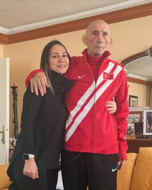 Ferit Aktuğ Instagram - Abdullah Aktuğ 78. Yaş kutlamaları  tüm hızıyla devam ediyor🥁💜🚀❤️💪