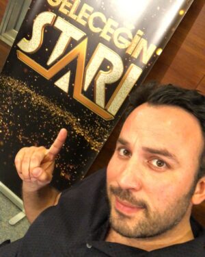 Ferit Aktuğ Instagram - #GeleceğinStarı başlıyorrr 🍭👏❤️🤘🎉bu akşam saat 20:00 de #startv🌟 ‘de