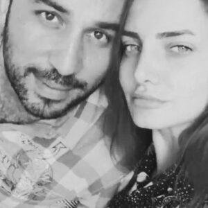 Ferit Aktuğ Instagram - Siyah Beyaz’ın zıtlığı ve uyumu gibi mi yoksa 💜 İYİ Kİ DOĞDUN DÜNYA TATLISI 💋🙏😍