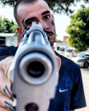 Ferit Yanık Instagram - Silahların gürültüsü, kanunun sesini boğar.