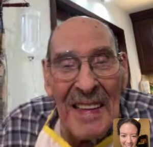 Fernanda Castillo Instagram - Hoy , cuatro meses antes de cumplir 100 años , te fuiste abuelito Rafael . 
Siempre pensábamos diferente pero cuando me hice adulta entendí que no tenía que entenderte para quererte y para ver todo lo maravilloso que construiste para nosotros , tu familia.
Elijo recordarte haciendo bromas como en la última videollamada hace unos días , como el hombre dulce y cuidadoso que eras con mi abuela , el cariñoso “Ito” que conoció Liam , lo mucho que disfrutabas manejar cuando podías y como te gustaba ir al supermercado!!! La Foren debe haberte recibido y te abrazara por todos nosotros 🤍te vamos a extrañar