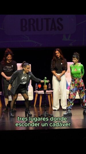 Fernanda Metilli Instagram - TRES COSAS…😂

⚠️ Todos los martes podes vernos presencial en @elnacionalsancorseguros 20:30 hs o por streaming desde tu casa!

‼️Toda la info y para sacar las entradas en @plateanet presencial y @passline_argentina streaming 

Somos @laschicasdelaculpa 💜 
@connieballarini 
@fermetilli 
@mguinzburg 
@nataliacarulias