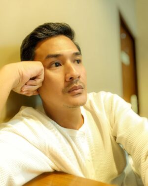 Ferry Ixel Instagram - Semangat pagiii... Mari kita susun rencana menyambut tahun 2021.. Kita rangkai mimpi, jangan takut jadi pemimpi, mumpung mimpi ga bayar😄😄