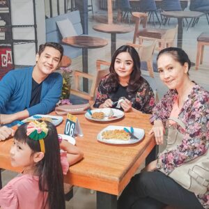 Ferry Ixel Instagram - Coming soon SUARA HATI ISTRI  di Indosiar 😊😊