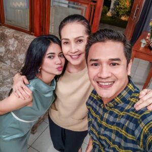 Ferry Ixel Instagram - Coming soon SUARA HATI ISTRI  di Indosiar 😊😊