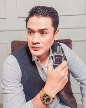 Ferry Ixel Instagram - SEGERA RELEASE!!!! 
IXEL PERFUME DENGAN WARNA LOGO BARU😊😊
Masih dengan 3 varian:
IXEL MEN
IXEL LADY
IXEL UNISEX
AROMA SEKELAS PARFUME SULTAN😁😁

Booking order dm IG @ixelperfume
Atau ke WA 08111195105
📷 @denalario1