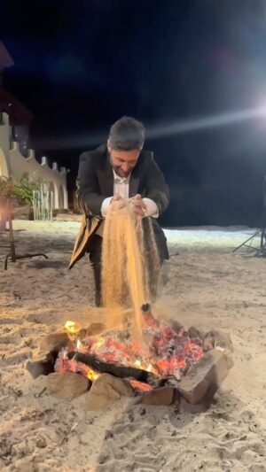 Filippo Bisciglia Instagram - … La mia con Voi e con Temptation Island è una “storia d’amore” cresciuta in mezzo a tante storie d’amore …  Infinitamente Grazie a tutte le persone che lavorano per il programma, persone meravigliose, professionisti veri 🙏  Grazie Mary sei l’esempio perfetto per tutti noi … Vi voglio bene … 🔥🌴