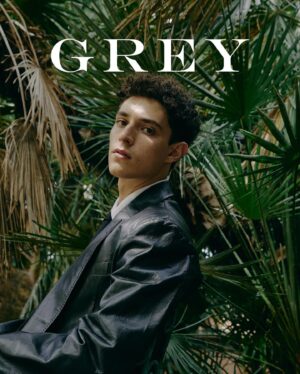 Filippo Scotti Instagram - The new cover starring actor @filipposcotti shot by @ilariaieie is out. Go to the link in bio to discover the full editorial.

Art direction & Styling @eleonoragaspari_ @palazzo.agency 
Video Director @jacopo_pergameno 
Executive producer @cristina.mah @palazzo.agency
Grooming @makingbeauty.management @vanessaforlini
Fashion assistants @alessandracaponegro @lollomuschi @palazzo.agency
Photography assistant @lorenzoferranti_ 
Editor in chief @valentinailardi
Location @villa.lais 

With the “Black Tie” collection, Pier Paolo Piccioli interprets formal wear, according to his vision of the present time and style, for @maisonvalentino, of course.

#GREYMAGAZINE