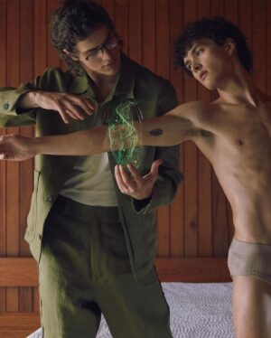 Fin Argus Instagram - S1NGULAR

Original concept and creative direction: @rjgoni
Grooming: @thomasdunkin1
Production designer: @martha_bernabe
Prop assistant: @galvineyesdesign

On set VFX sup: @coryisalive
VFX: @scissorfilms
VFX producer:  @Ashlyndesroches
Graphic design: @rhubarbagency

Photography: @gregswalesart
1st assistant: @janaschuessler
Digitech: @casey.franklin
Art direction: @rhubarbagency

Fashion editor: @gorgevillalpando
Junior Stylist: @anissasil
Styling assistant: @maxdonahue1111
