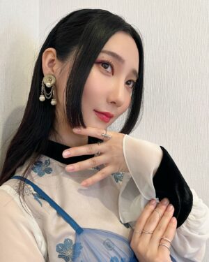 First Summer Uika Instagram - #ウイカ衣装 💙🩵

・ドレス→furuta
@maisonfuruta 

・キャミトップ[VIVIANO]
＆リング(左手:人差し指,中指)[Valentine]
→jurk shop Tokyo
@jurk_shop_tokyo 

・イヤリング→Top of the Hill  shimokitazawa
@topofthehill_shimokitazawa