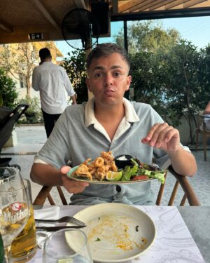 Flemming Viguurs Instagram - Heerlijk weekje opladen in Griekenland! 🇬🇷🍽️🌊🎾☀️