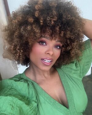 Fleur East Instagram - Soooooo…I’ve had a baby and suddenly I have boobs! 😂 ( although not for long, I hear! 😂) 

I used to be able to put anything on without 2 additional factors to consider! 

Any guidance on how to dress these things would be greatly appreciated! 😂 please and thank you ❤️

Also big love to @umuniquej.hair for this hair and my sis @keshiaeast_ for the makeup 😘😘😘