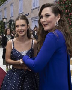 Actress Florence Hunt HD Photos and Wallpapers October 2024