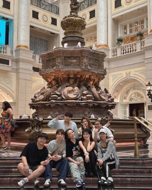 Florence Kwok Instagram - 快闪 #澳门 12小时
#金巴 
#倫敦人 
#威尼斯人 
#巴黎人 
#官也街