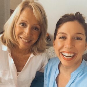 Florencia Bertotti Instagram - Feliz vida mamita linda! 
Te queremos infinito!
Gracias, gracias, gracias! 
🩵💛🤍🧡