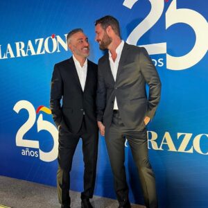 Fran Antón Instagram - 25 aniversario de @larazon.es. 
Felicidades 
#larazon 
#25aniversario
#love
