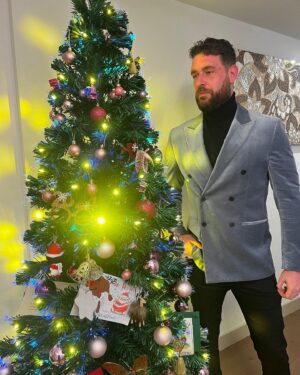Fran Antón Instagram - FELIZ NAVIDAD A TOD@S

#Nochebuena #navidad