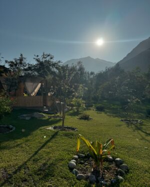 Francisca Aronsson Instagram - Quiero el sol de Lunahuana nuevamente 🌞⛰️🌼