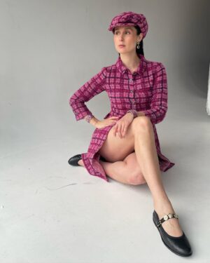 Francisca Valenzuela Instagram - vieron las hermosas fotos que hicimos con @_noirmagazine ? 🇲🇽💕 (PENÚLTIMO POST) ✌️👀 muchas flores, mucho chanel ;)🪻🌼aquí unos momentitos backstage 💎💎💎💎💎 muchas gracias @_noirmagazine @isamar.jpg x la invitación