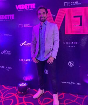 Francisco Rubio Instagram - @vedetteshow imperdible experiencia concebida por mi amigo @oscarapia para el @stelarissalonof un viaje inmersivo en el mejor show de Cabaret! Felicidades a todos!! 👏🏻👏🏻👏🏻🙌🏻🙏🏻💫💃👯💃👯💃❤️🪩