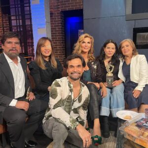 Francisco Rubio Instagram - HOY 9:30pm en @montseyjoetv por @canalunicable Hablando de @mammamia_mx y rumbo al #ariel65 
Un Honor compartir con todas estas figuras 
GRACIAS @montserrat33 y @yolandaamor por su caluroso Amor! 🫶
@prensa_danna 🙏🏻