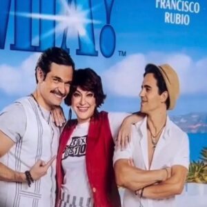 Francisco Rubio Instagram - Hoy zarpa este Barco @mammamia_mx que gran viaje nos espera! 💫 Dios, llévanos a un buen puerto 🙏🏻🙌🏻 GRACIAS @claudiocarreramx @tina_galindo @teatroinsurgentes @jasonasparks @prisalba @danielvillafane por todo su AMOR, GUÍA, CONFIANZA 🫶❤️