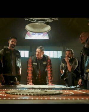 Franco Delgado Instagram - Tonight, tune in for episodes 1 & 2 of @mayansfx. Check your local listings for showtimes. #mayansfx #mayansmc #hankloza #elpacificador #hankscode #tranq #frankieloyal  #season5 #thefinalride #fx