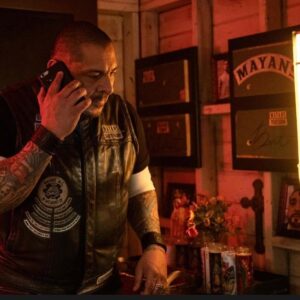 Franco Delgado Instagram - Who’s on the the other side of the line , and what are they saying? What do you think they’re saying? #mayansfx  #mayansmc #hankloza #elpacificador #tranq #hankscode #frankieloyal #rile9collective #mikeoxley #season5