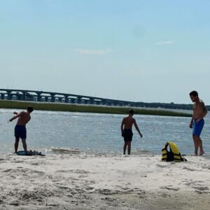 Frankie Edgar Instagram - Sunday adventurers with the fam!