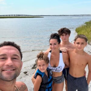 Frankie Edgar Instagram - Sunday adventurers with the fam!