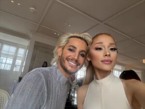 Frankie Grande Instagram - SO grateful to have been able to witness the unbelievable athletes competing in these Olympic Games with the people I love most 💕🇫🇷✨