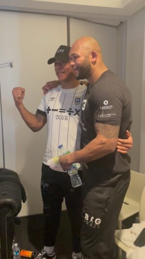 Frazer Clarke Instagram - “Will you f**k off mate!?” 🤣

@frazerclarke and @fabiowardley embrace after a thrilling clash. It’s always about the respect after battle 👊

#WardleyClarke | @skysportsboxing | @peacock