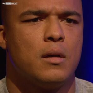 Frazer Clarke Instagram - The mind games between Fabio Wardley & Frazer Clarke in The Gloves Are Off 🧠 🍿

#WardleyClarke - Sunday