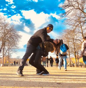Fred Ferreira Instagram - Paris é Olímpica! Ô vontade de ir pra lá! Gostamos de repetir cidades, sim! Paris é uma delas! Já passamos por muitas aventuras incríveis aqui. De correr atrás de Pick Pocket a experimentar Scargot 🤮! E nos próximos 15 dias, bora admirar de longe a capital francesa com muito esporte!