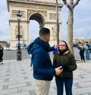 Fred Ferreira Instagram - Paris é Olímpica! Ô vontade de ir pra lá! Gostamos de repetir cidades, sim! Paris é uma delas! Já passamos por muitas aventuras incríveis aqui. De correr atrás de Pick Pocket a experimentar Scargot 🤮! E nos próximos 15 dias, bora admirar de longe a capital francesa com muito esporte!
