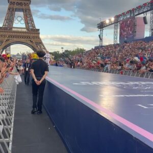Fred Sirieix Instagram - Le Parc des Champions. Emotions et frissons. Inoubliable #paris2024 

Felicitations @lois_toulson @andreassirieix04 Merci pour cette aventure et bravo encore 🥉👏🏻👏🏻👏🏻🇫🇷