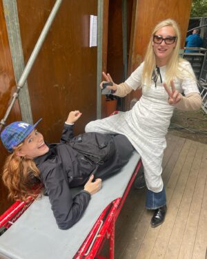 Froukje Veenstra Instagram - Onze eerste DJ set ooit is een feit!!! We waren heel erg zenuwachtig, maar jullie waren geweldig! ✨💓 dankjewel @dtrh_festival ☀️