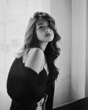 Gabbi Garcia Instagram - 25 ✨ cheers to the depth of personal growth, the warmth of genuine love, the tranquility of inner peace, and the beauty in the little things 

shot on film by @shairaluna 

@delosreyesjason 
@markanthonyrosales 
@leanneledesma 
@j.alarcioo 
@_seangabriel 
@khalilramos