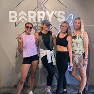 Gabby Logan Instagram - Paris continuing to deliver the drama. The purple track delivering a purple patch of USA golds at this Olympic Games. The team of dreams in the studio, loving the visitors dropping by to say hi. And a little trip to @barrysfrance with the girls 💪🏼all in a days work. 
@paris_olympics_2024 @melissabourne @alidoesmakeup @charlottehandleygreen