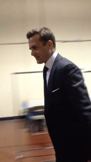 Gabriel Macht Instagram - Just saw this in my photo album…thought I’d share a #flashbackthursday #suits #thatshowiroll #dadjokesarehoweyeroll
