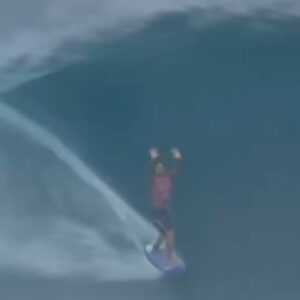 Gabriel Medina Instagram - “Tudo posso naquele que me fortalece” 🙏🏻🥷🏻 🇧🇷
Filipenses 4:13

“I can do everything through him who strengthens 
Filipenses 4:13🙏🏻🥷🏻