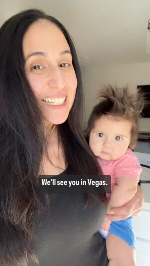 Gabrielle Ruiz Instagram - Viva Vivi in Las Vegas! Star Trek Las Vegas Aug1-4 at The Rio! Come say hi to me and my special guest! I’m not the first mom to bring their baby to a casino, right?? 🖖 

#startreklowerdecks #stlv #creationent @creationent @coolwatersprods #gabrielleruiz #lasvegas @riovegas #riohotel #workingmom