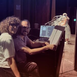 Gaby Moreno Instagram - Se hizo realidad! @mijamusical llegó a Guatemala por primera vez en su lectura dramatizada y fue una felicidad tan grande haber vivido este viaje musical con seres tan maravillosos y talentosos. Gracias a cada uno de los actores/cantantes por traer tanta bonita energía y lograr que este sueño se haya realizado. 

GRACIAS a este lujazo de elenco:
@adriana.ripley @marinampires @sophycastro @andybarrios.gt @alevidal99 @lamermegt @oscarmunozaa @fiorellamelini @tita.mobo @alexia_umoreno @kathpalma @juanpabloolyslager 

Gracias @alejandro_g_nochez for going above and beyond the call of duty 

Gracias a mi sis y nuestra productora estrella @analumo1 por siempre decir “She Se Puede” a todas las locuras y aventuras que le presento. LQM ❤️🙏🏼

Gracias @evynnehollens @annagilbertmusic @rebecca_tourinocollinsworth for this amazing journey. Thank you for elevating Guate to new heights in the musical theater world. We’ve only just begun…