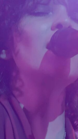 Gaby Moreno Instagram - My live performance of #NewDawn at The Troubadour is now up on my YouTube channel!🌅🙌🏼
Don’t miss it! (Link in my stories and bio)